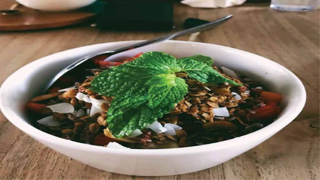 Healthy Breakfast Ideas, Nutty Vegan Granola Bowl